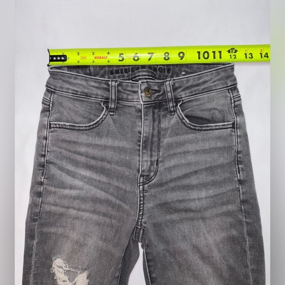 American Eagle Size 0 Black Distressed Super Hi Rise Skinny Jegging Jeans - Picture 2 of 10